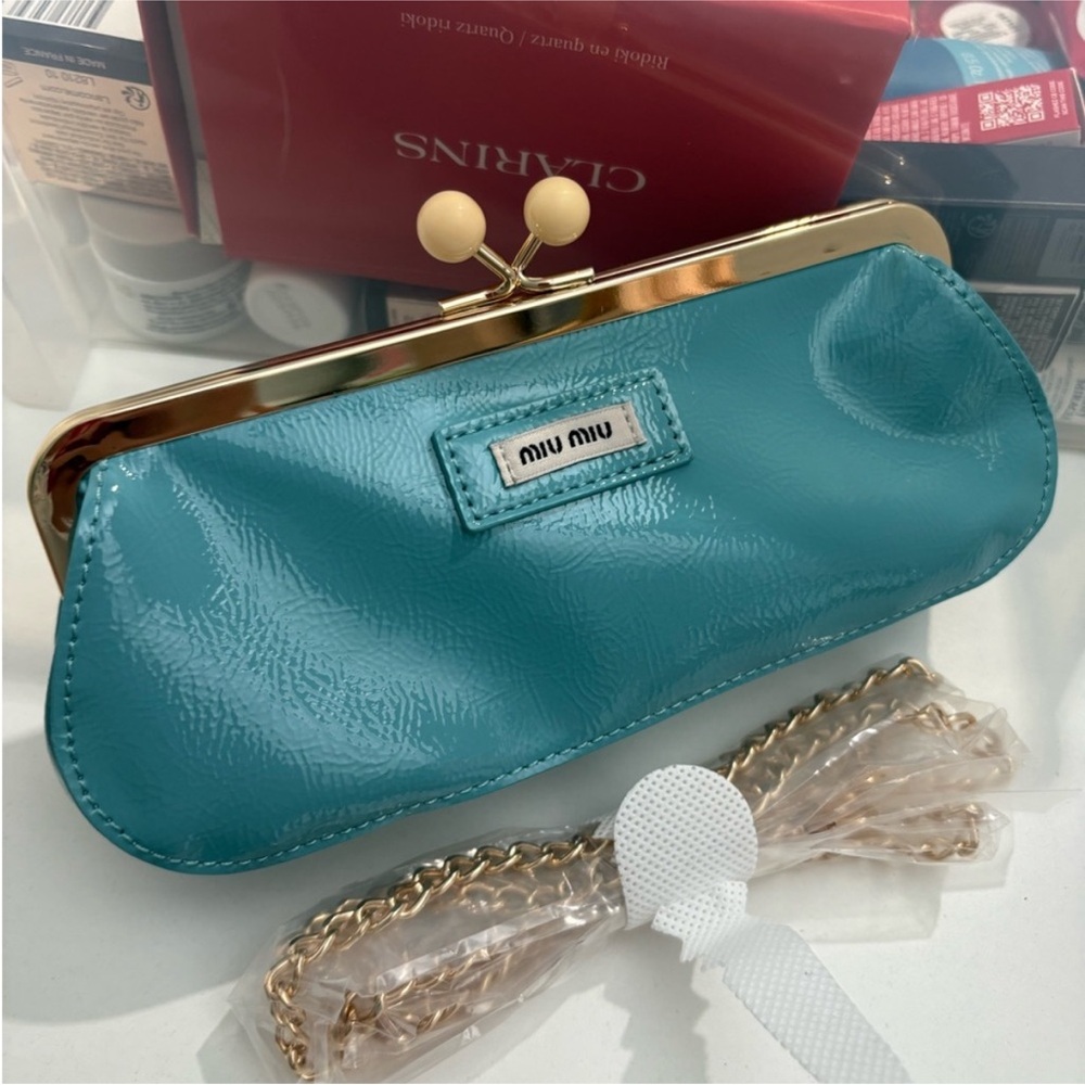 Miu Miu Turquoise Leather Kiss-Lock Crossbody Bag - Picture 5 of 9